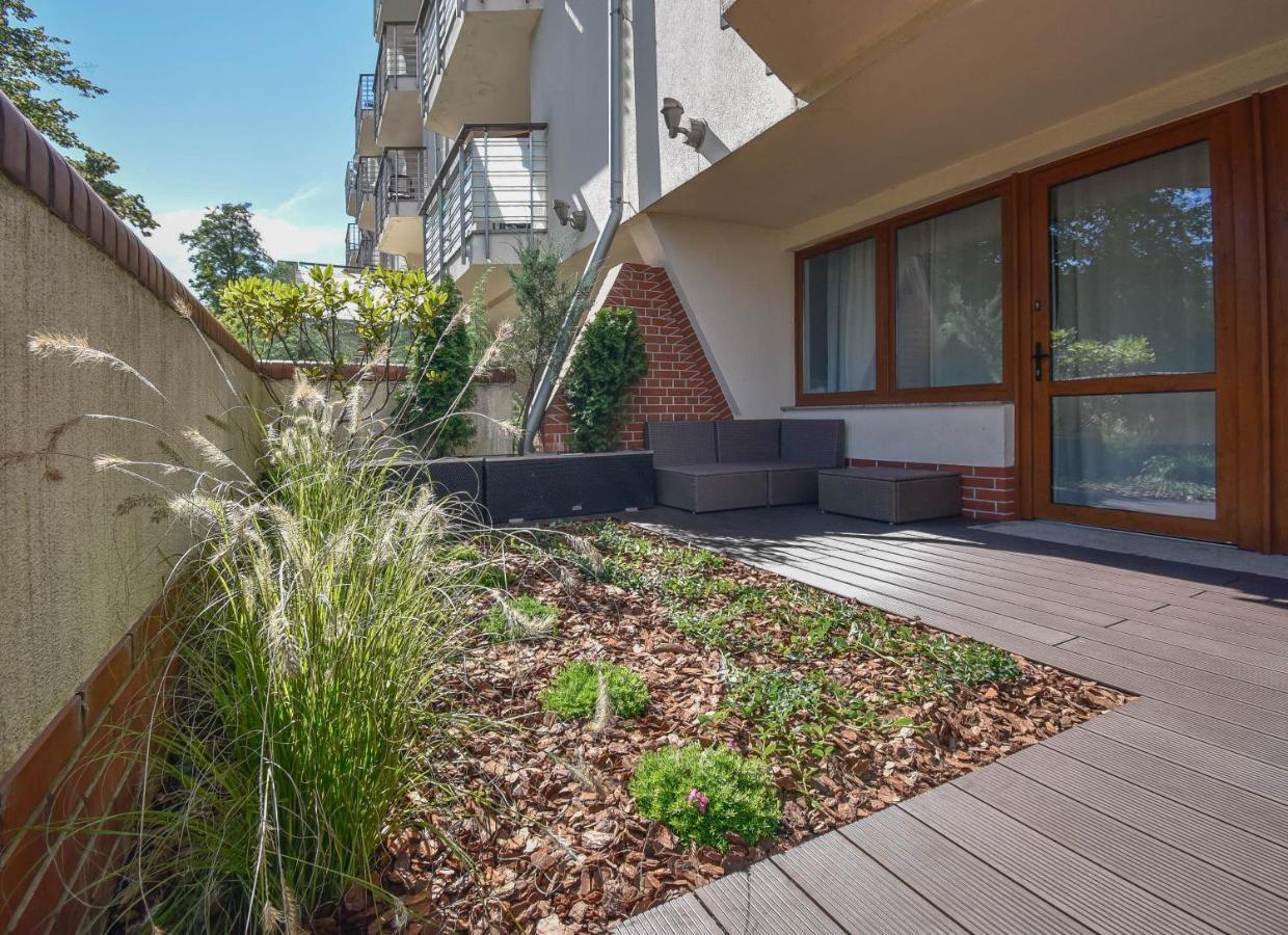 Apartamenty Na Wyspie - Villa Mistral - Apartamenty Z Sypialnia I Parkingiem Świnoujście Exterior foto