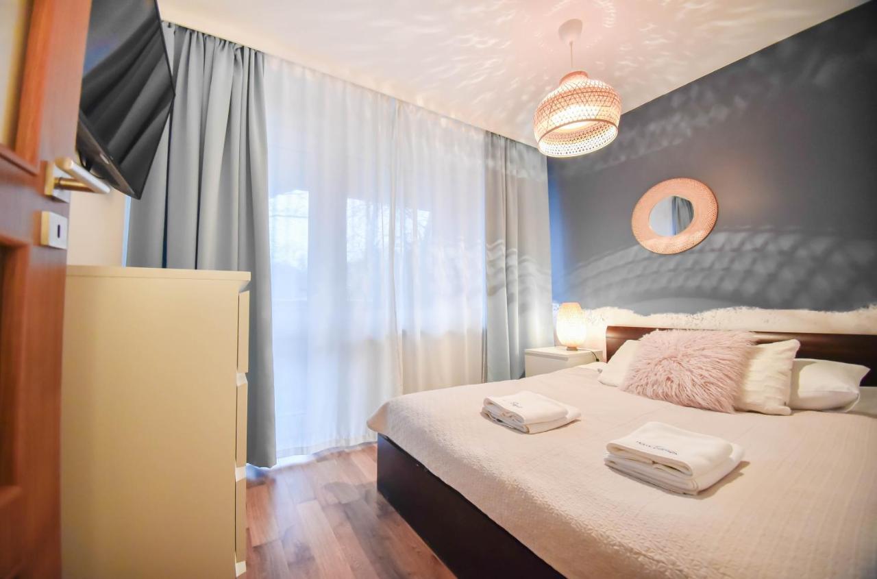 Apartamenty Na Wyspie - Villa Mistral - Apartamenty Z Sypialnia I Parkingiem Świnoujście Exterior foto