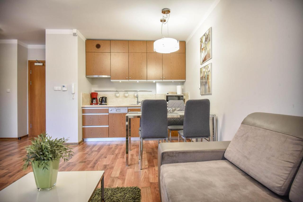Apartamenty Na Wyspie - Villa Mistral - Apartamenty Z Sypialnia I Parkingiem Świnoujście Exterior foto