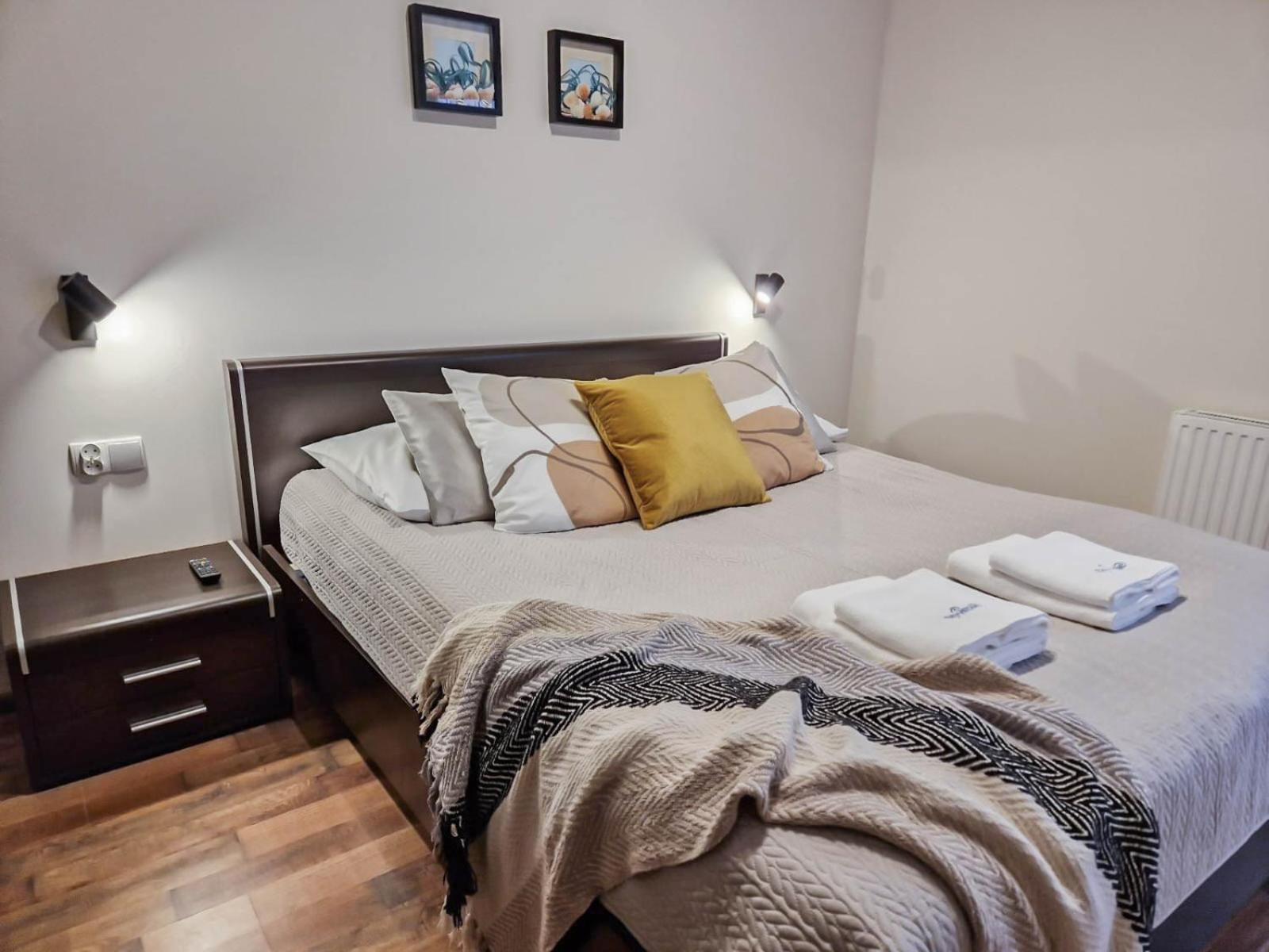 Apartamenty Na Wyspie - Villa Mistral - Apartamenty Z Sypialnia I Parkingiem Świnoujście Exterior foto